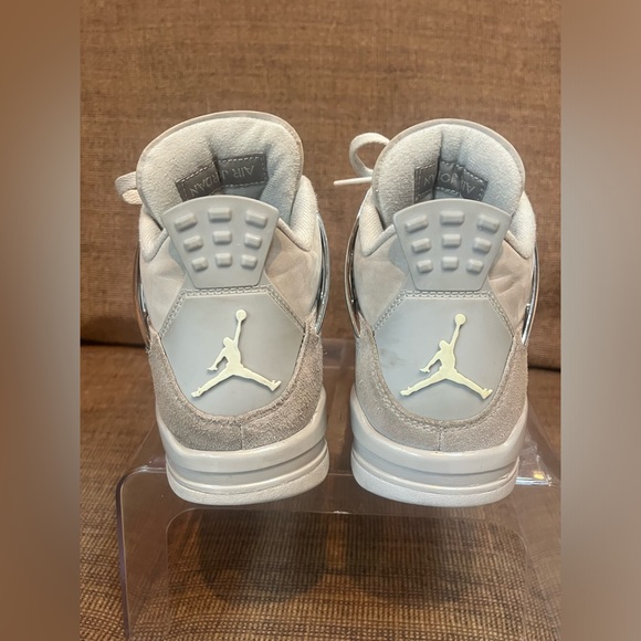 AIR JORDAN Women’s 4 Retro “Frozen Moments” - Picture 6 of 12